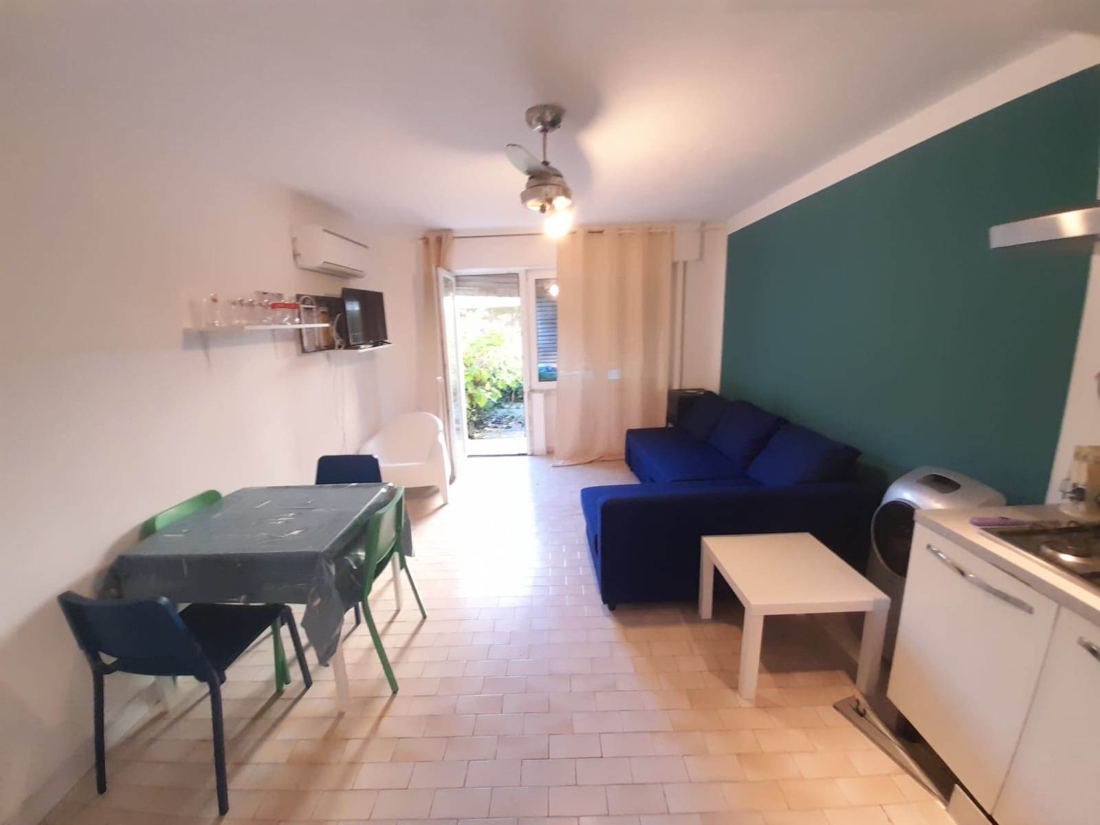 appartamento in vendita ad Ameglia in zona Bocca di Magra