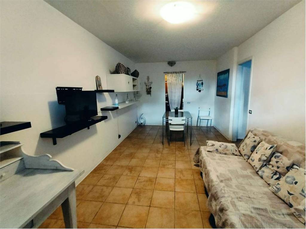 appartamento in vendita ad Ameglia in zona Fiumaretta