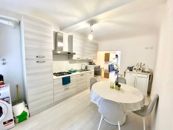 casa indipendente in vendita ad Ameglia in zona Bocca di Magra