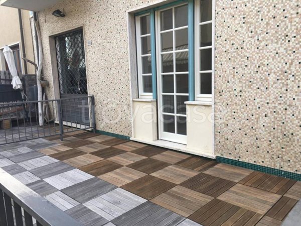 appartamento in vendita ad Ameglia in zona Bocca di Magra