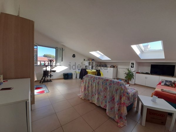 appartamento in vendita ad Ameglia in zona Bocca di Magra