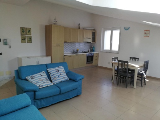 appartamento in vendita ad Ameglia in zona Bocca di Magra