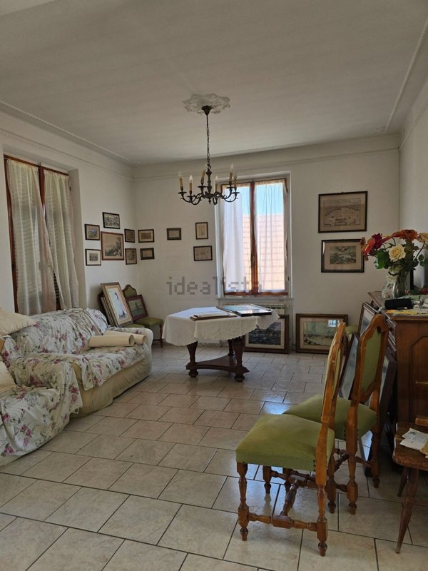 appartamento in vendita ad Ameglia in zona Fiumaretta