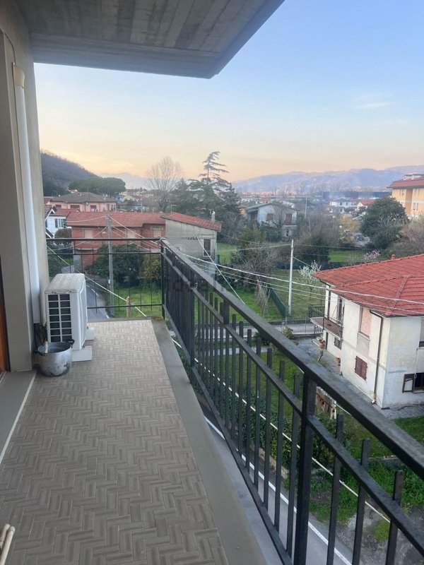 appartamento in vendita ad Ameglia