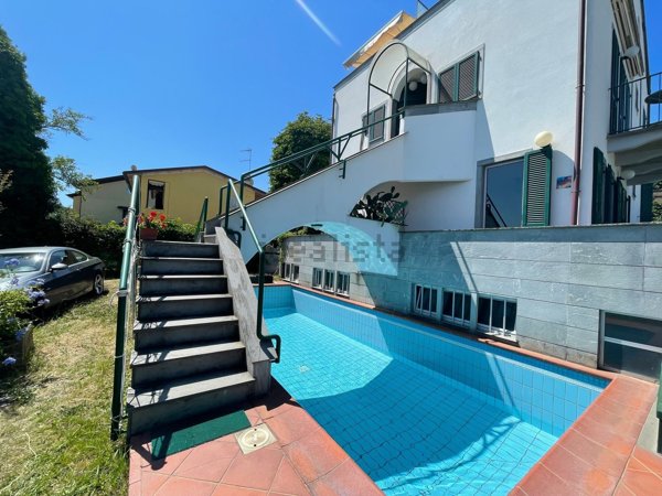 appartamento in vendita ad Ameglia in zona Bocca di Magra