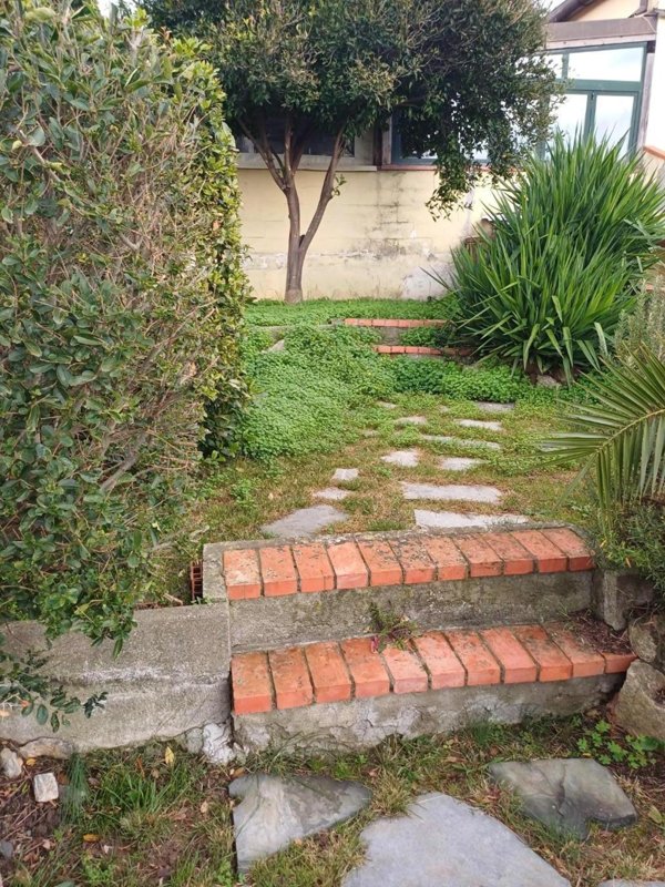 casa indipendente in vendita ad Ameglia