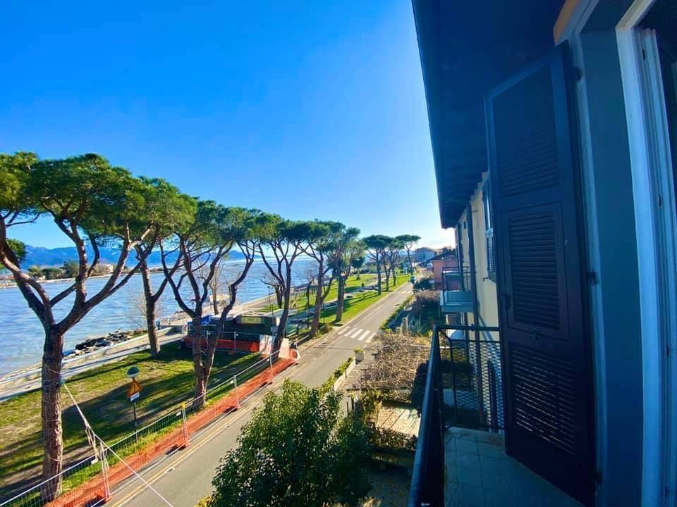 appartamento in vendita ad Ameglia in zona Bocca di Magra