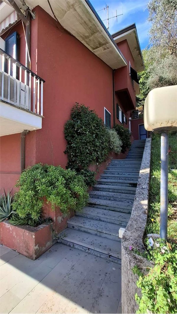 appartamento in vendita ad Ameglia in zona Bocca di Magra