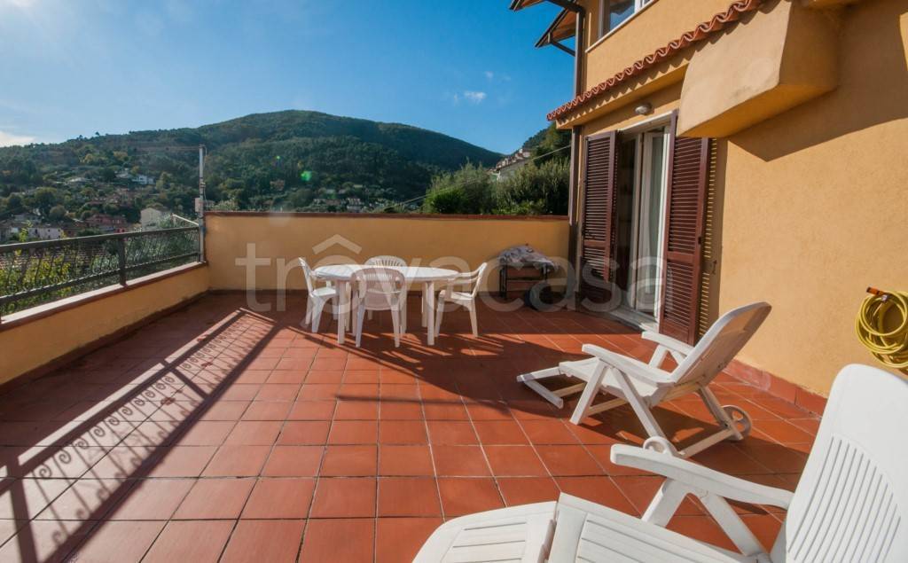 appartamento in vendita ad Ameglia in zona Cafaggio