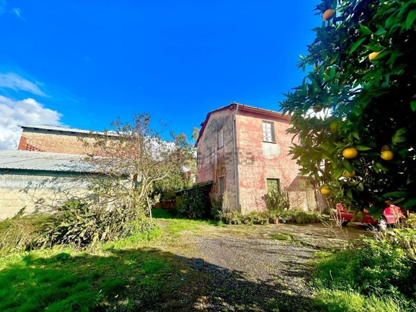 casa indipendente in vendita ad Ameglia