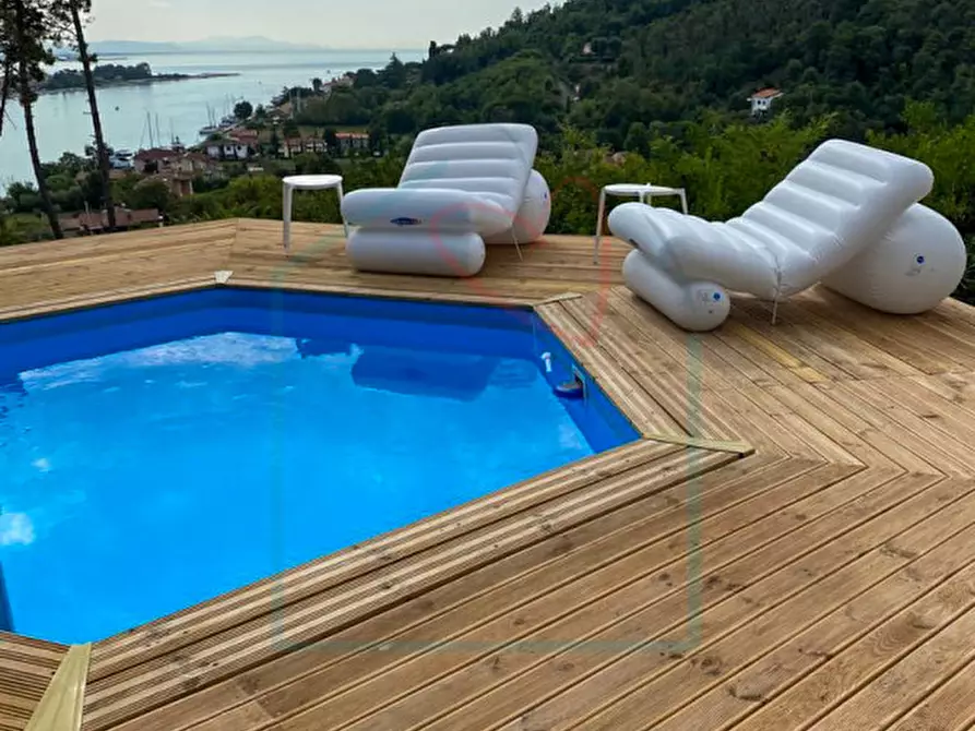 casa indipendente in vendita ad Ameglia in zona Montemarcello