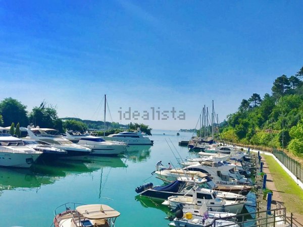 casa indipendente in vendita ad Ameglia in zona Bocca di Magra