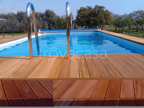 casa indipendente in vendita ad Ameglia