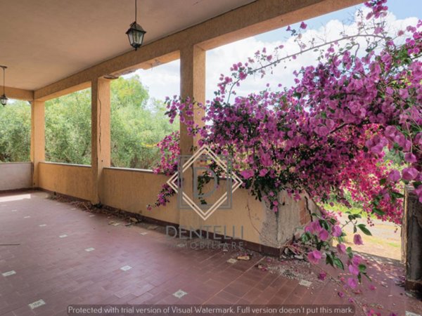 casa indipendente in vendita ad Ameglia in zona Fiumaretta