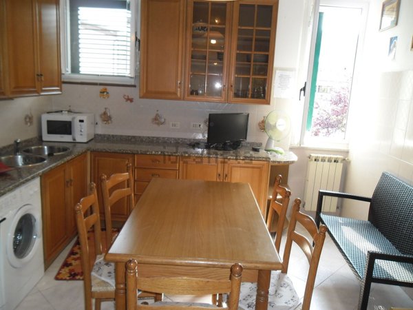 appartamento in vendita ad Ameglia in zona Fiumaretta