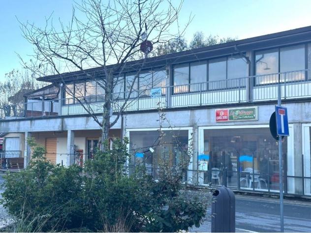 negozio in vendita ad Ameglia in zona Fiumaretta