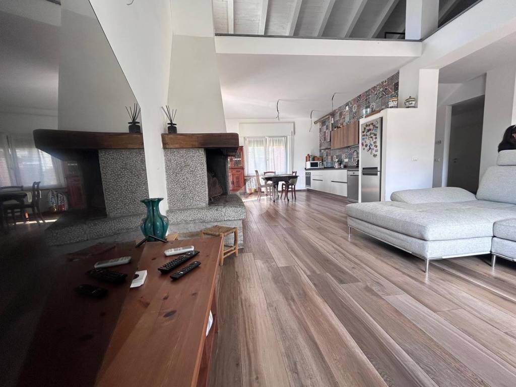 appartamento in vendita ad Ameglia