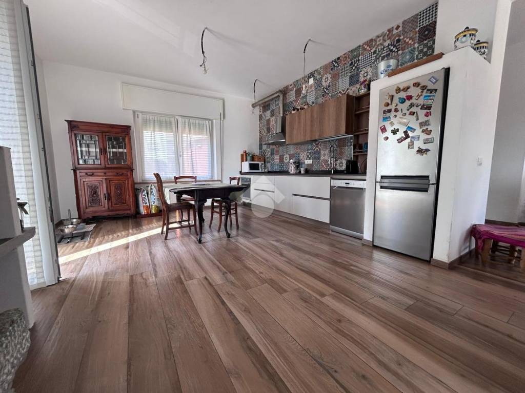 appartamento in vendita ad Ameglia