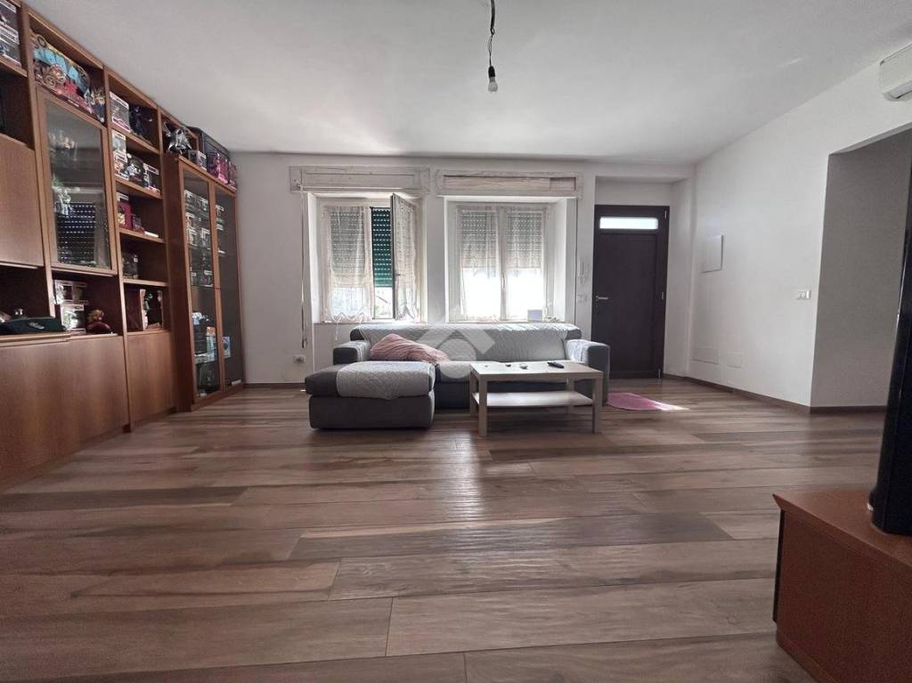 appartamento in vendita ad Ameglia