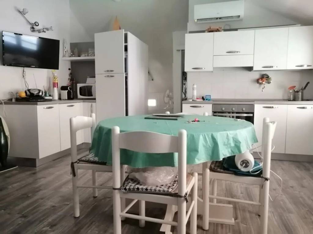 appartamento in vendita ad Ameglia in zona Fiumaretta