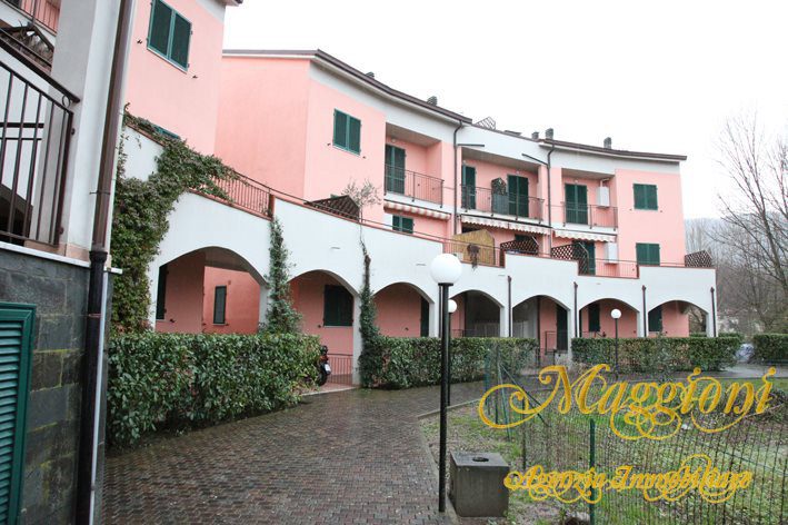 appartamento in vendita ad Ameglia in zona Cafaggio