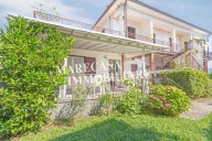 appartamento in vendita ad Ameglia in zona Bocca di Magra