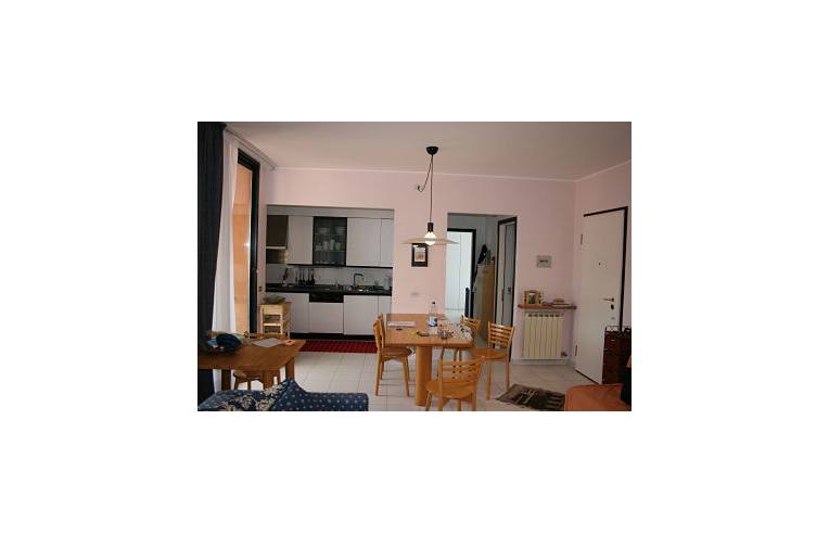 appartamento in vendita ad Ameglia in zona Cafaggio