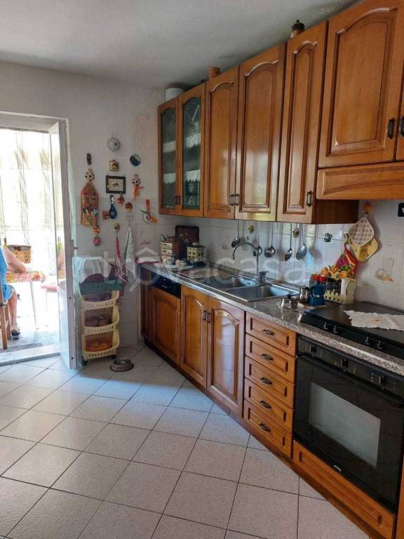 casa indipendente in vendita ad Ameglia in zona Fiumaretta