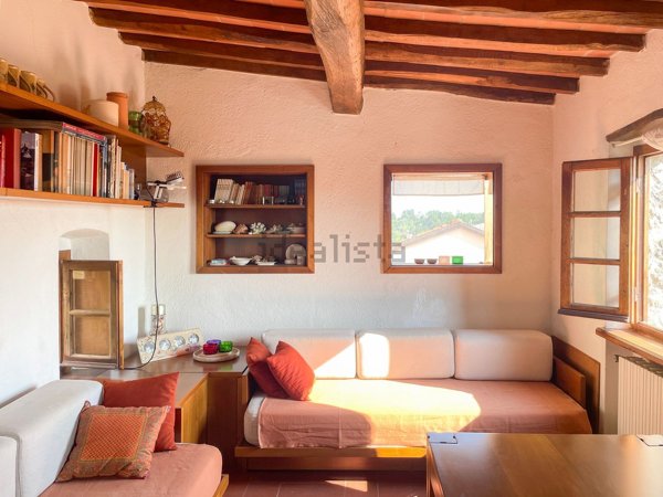 appartamento in vendita ad Ameglia in zona Montemarcello