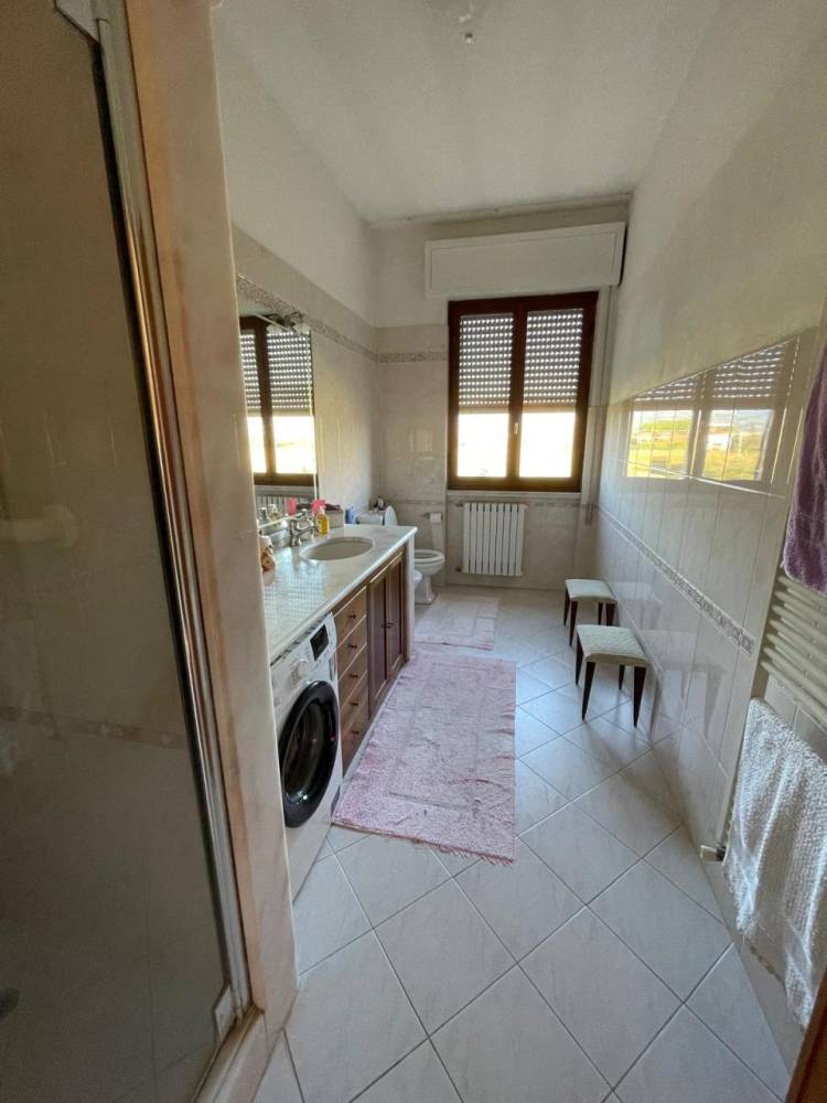 appartamento in vendita ad Ameglia in zona Bocca di Magra