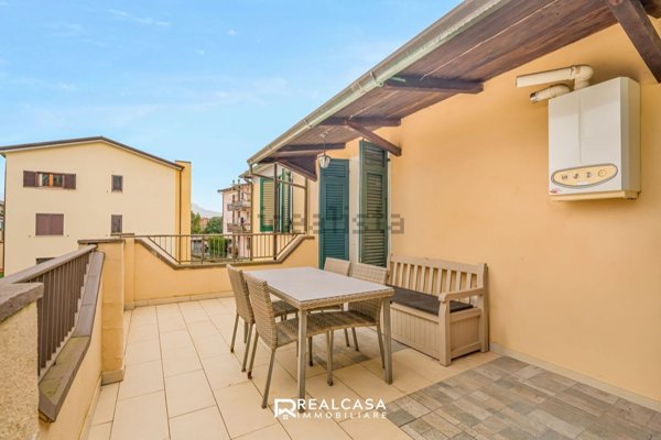 casa semindipendente in vendita ad Ameglia