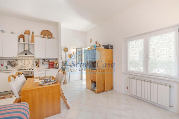 appartamento in vendita ad Ameglia in zona Bocca di Magra