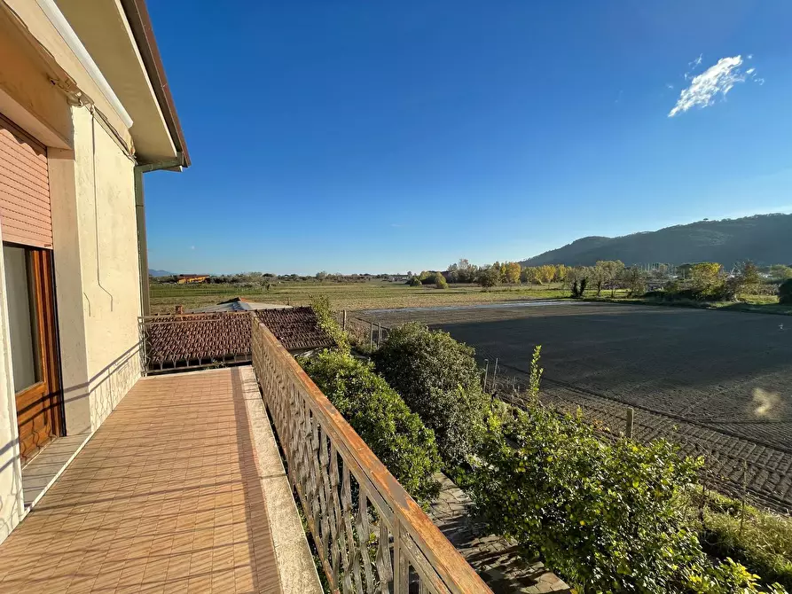 appartamento in vendita ad Ameglia in zona Fiumaretta