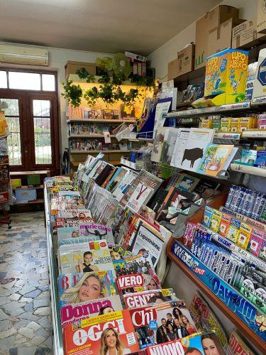 negozio in vendita ad Ameglia in zona Bocca di Magra