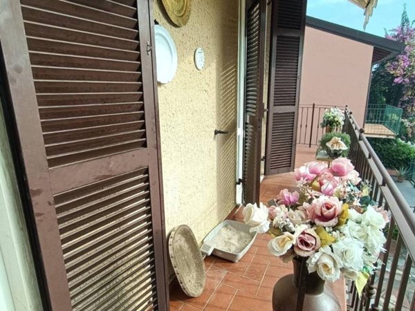 casa indipendente in vendita ad Ameglia in zona Bocca di Magra