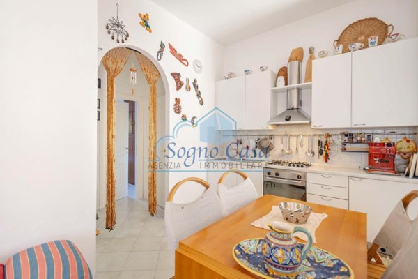 appartamento in vendita ad Ameglia in zona Bocca di Magra