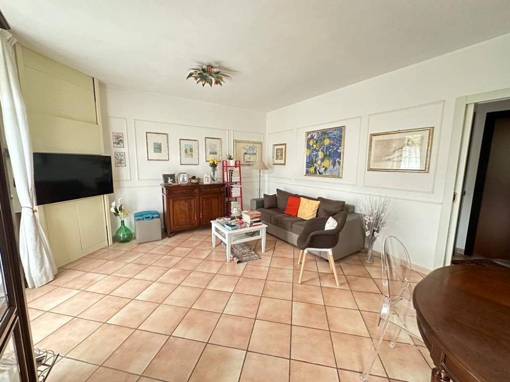 casa semindipendente in vendita ad Ameglia