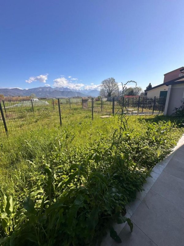 casa indipendente in vendita ad Ameglia in zona Fiumaretta