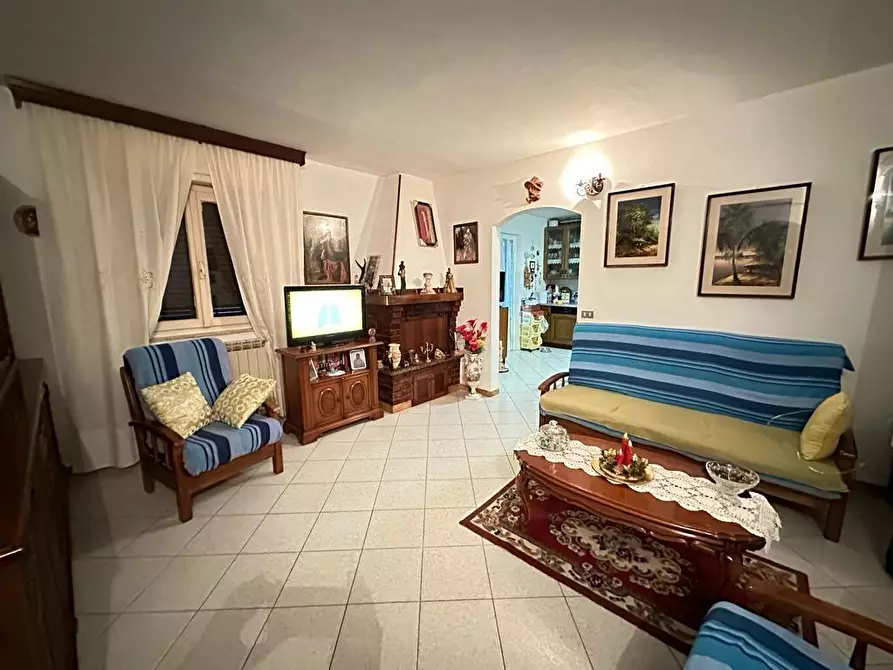 casa indipendente in vendita ad Ameglia in zona Fiumaretta