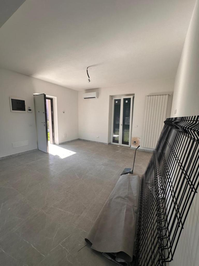 pentavano in vendita ad Ameglia in zona Bocca di Magra
