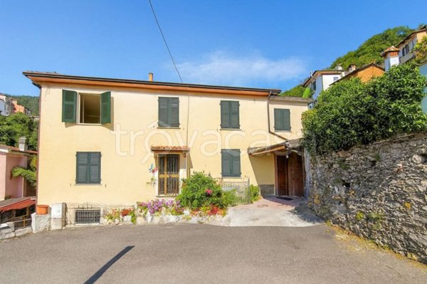 casa indipendente in vendita ad Ameglia