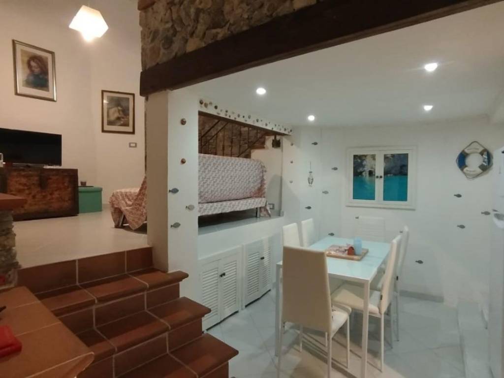 appartamento in vendita ad Ameglia