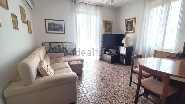 appartamento in vendita ad Ameglia in zona Cafaggio