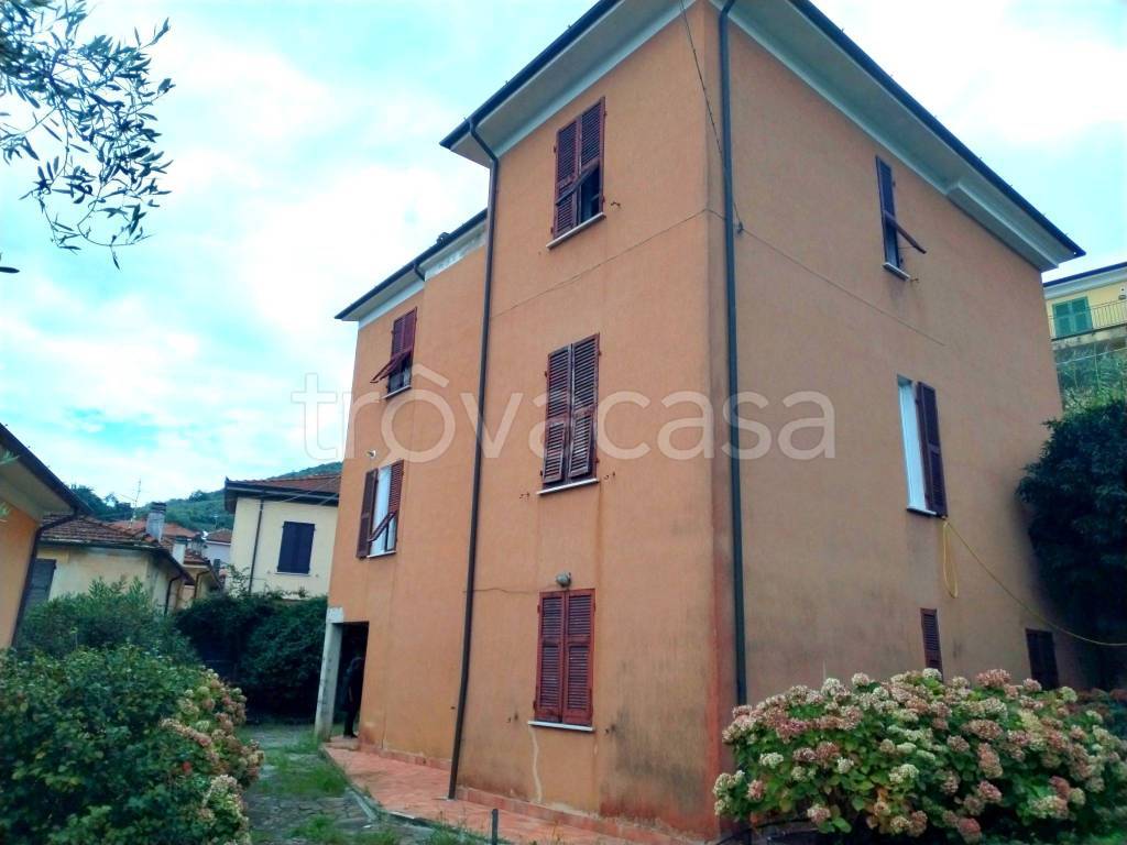 casa indipendente in vendita ad Ameglia