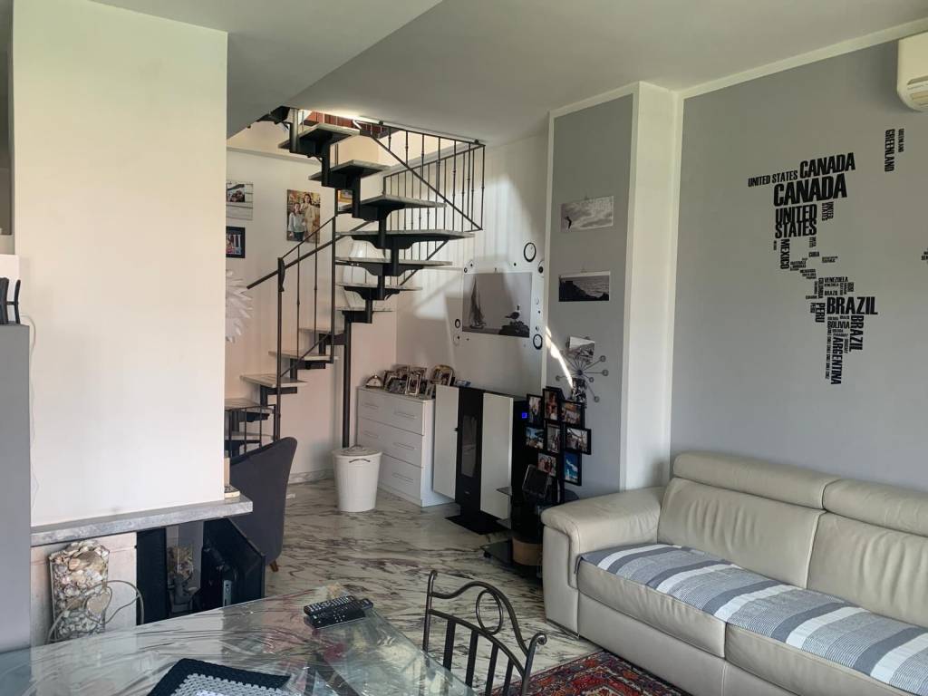 appartamento in vendita ad Ameglia