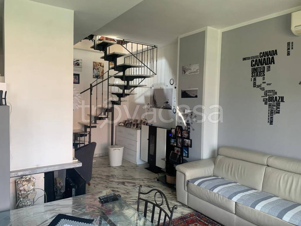 appartamento in vendita ad Ameglia