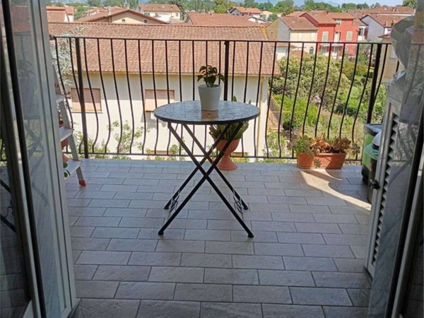 appartamento in vendita ad Ameglia in zona Bocca di Magra