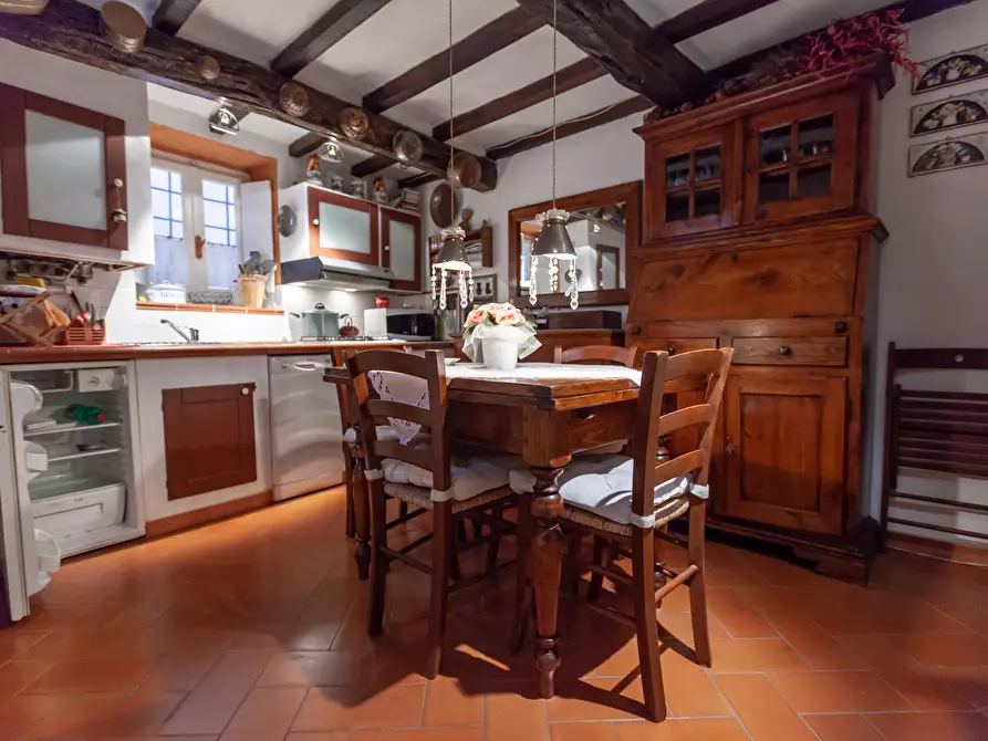 casa indipendente in vendita ad Ameglia in zona Montemarcello