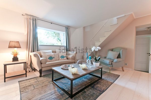 quadrivano in vendita ad Ameglia