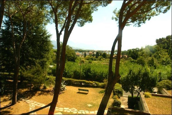 appartamento in vendita ad Ameglia in zona Bocca di Magra